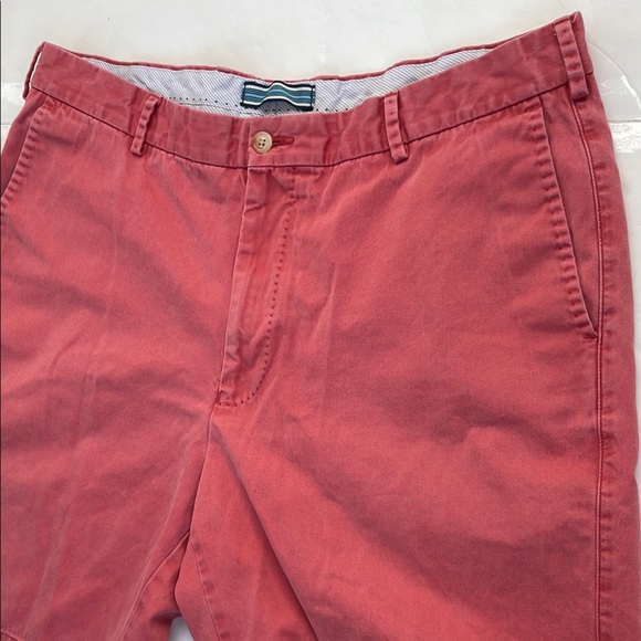 Peter Millar Faded Wash Red Flat Front Shorts Versatile Summer Essential Size 38 - Picture 3 of 9